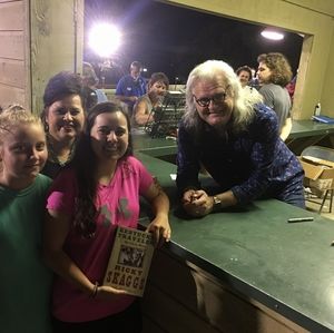 Meet your Posher, Tena